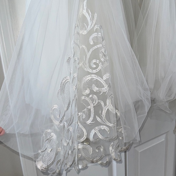 USED- 2 Bundle- Elegant White Lace Tulle Dresses - Picture 6 of 16